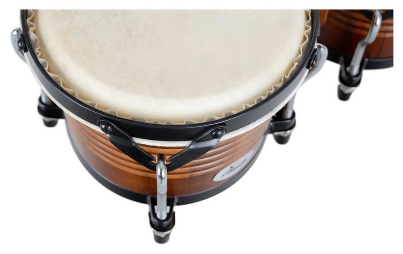 XDrum Bongo »Bongos Pro - 2 Trommeln mit 65 (17 cm) und 75 (20 cm) Durchmesser - Bongotrommeln mit stimmbaren Naturfellen Stimmschlüssel und Ständer« Verchromte Hardware